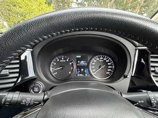 2022 Mitsubishi Outlander - Thumbnail