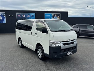 2021 Toyota Hiace - Thumbnail