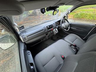 2021 Toyota Hiace - Thumbnail