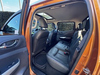 2015 NISSAN NAVARA - Thumbnail
