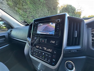 2018 Toyota Landcruiser - Thumbnail