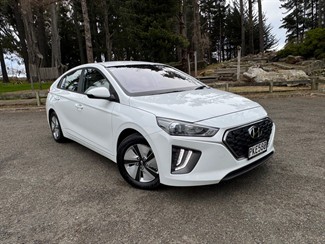 2022 Hyundai Ioniq - Thumbnail