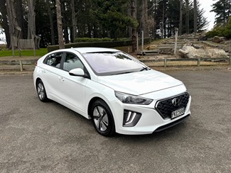 2022 Hyundai Ioniq - Thumbnail