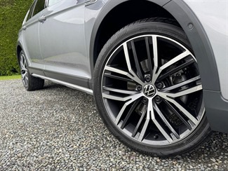 2021 Volkswagen Passat - Thumbnail