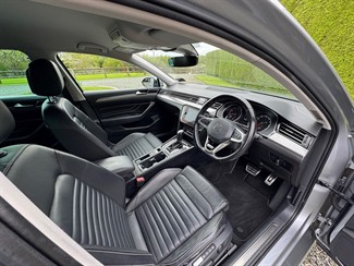 2021 Volkswagen Passat - Thumbnail