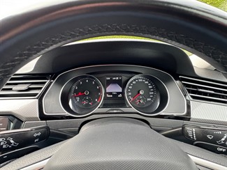 2021 Volkswagen Passat - Thumbnail