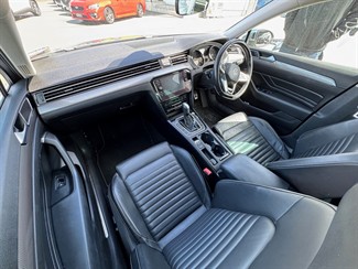 2021 Volkswagen Passat - Thumbnail