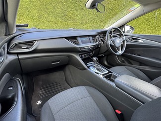 2020 Holden Commodore - Thumbnail