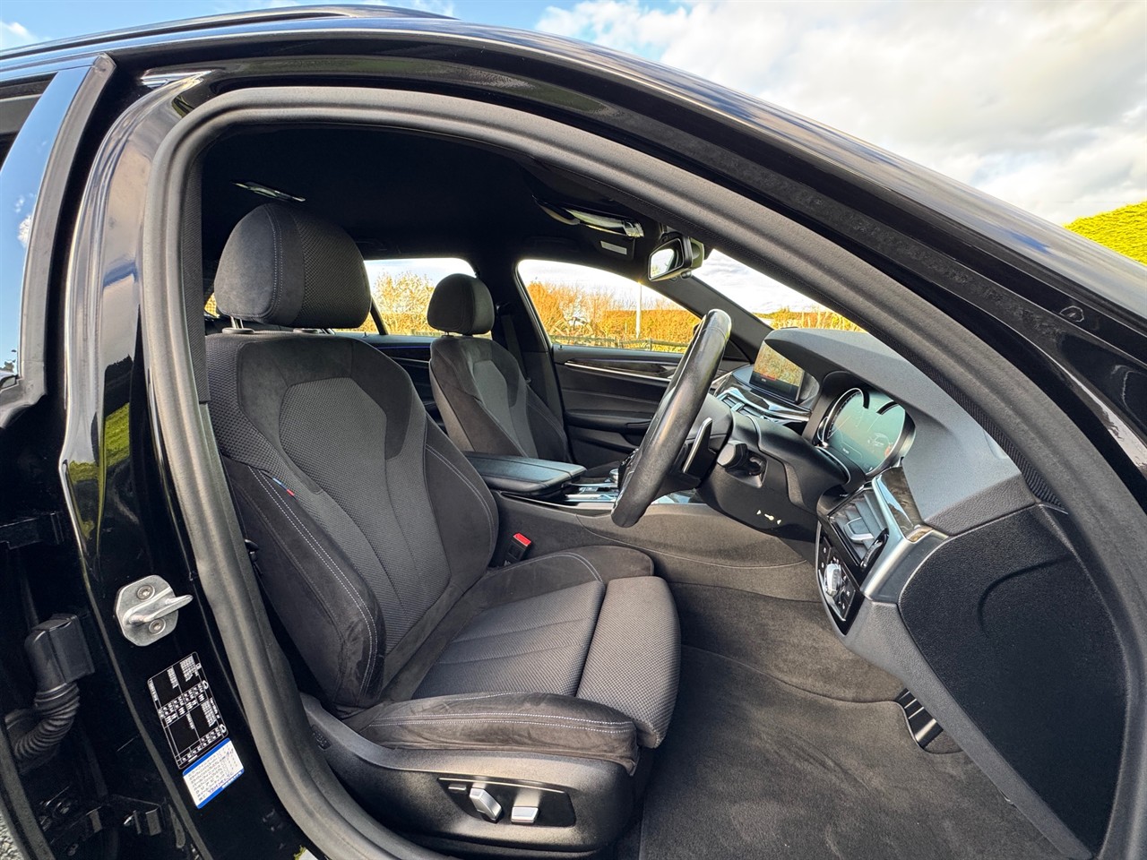 2018 BMW 523i