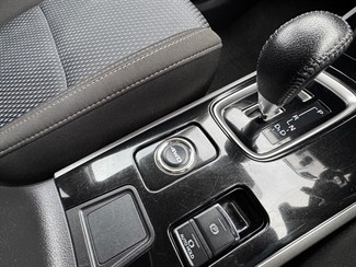 2022 Mitsubishi Outlander - Thumbnail