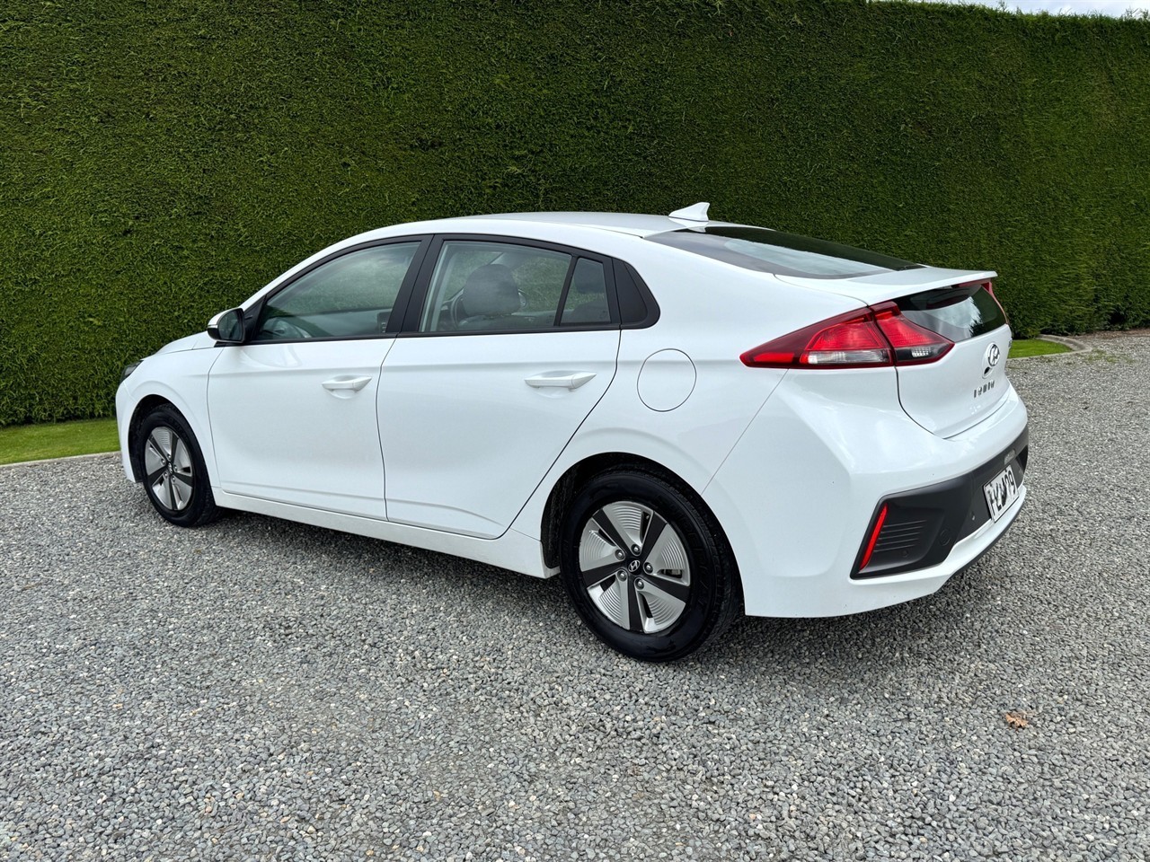 2022 Hyundai Ioniq