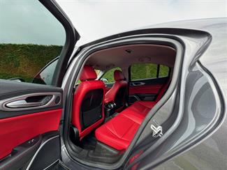 2018 Alfa Romeo Giulia - Thumbnail