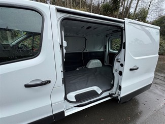 2022 Renault Trafic - Thumbnail