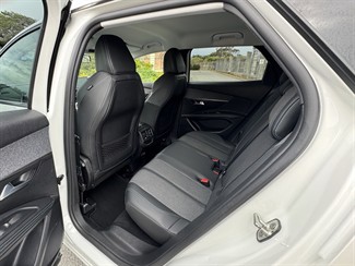 2022 Peugeot 3008 - Thumbnail