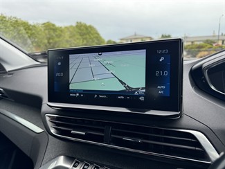 2022 Peugeot 3008 - Thumbnail