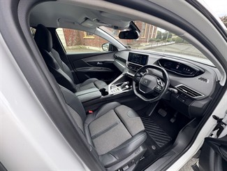 2022 Peugeot 3008 - Thumbnail