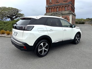 2022 Peugeot 3008 - Thumbnail