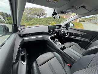 2022 Peugeot 3008 - Thumbnail