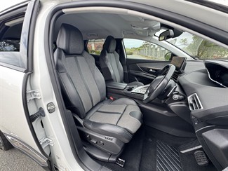 2022 Peugeot 3008 - Thumbnail