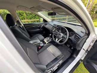 2021 Nissan X-Trail - Thumbnail