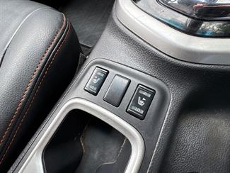 2021 Nissan Navara - Thumbnail