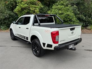 2021 Nissan Navara - Thumbnail