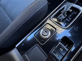 2020 Mitsubishi Outlander - Thumbnail