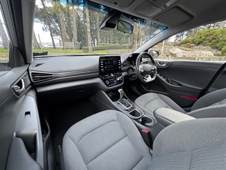 2022 Hyundai Ioniq - Thumbnail
