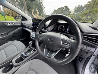 2022 Hyundai Ioniq - Thumbnail