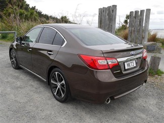 2017 Subaru Legacy - Thumbnail