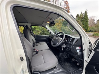 2019 Toyota Hiace - Thumbnail