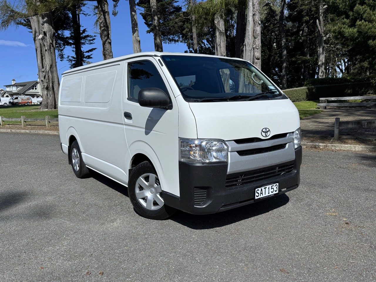 2017 TOYOTA Hiace