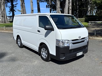 2017 TOYOTA Hiace - Thumbnail