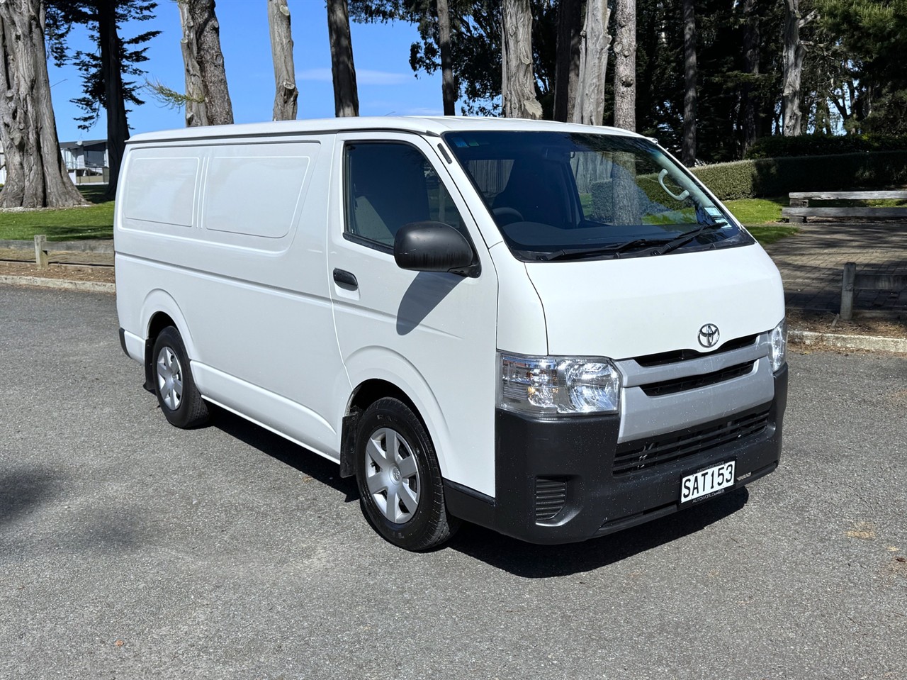 2017 TOYOTA Hiace