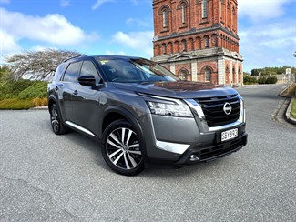 2023 Nissan Pathfinder - Thumbnail