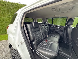 2019 Isuzu MU-X - Thumbnail