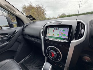 2019 Isuzu MU-X - Thumbnail