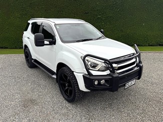 2019 Isuzu MU-X - Thumbnail