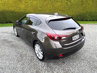 2014 Mazda Axela - Thumbnail