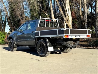 2023 Nissan Navara - Thumbnail
