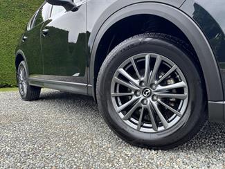 2021 Mazda CX-5 - Thumbnail