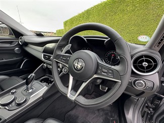 2020 Alfa Romeo Giulia - Thumbnail