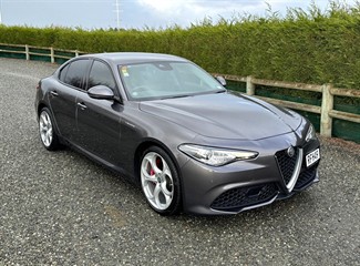 2020 Alfa Romeo Giulia - Thumbnail
