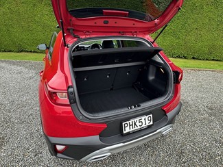 2022 KIA Stonic - Thumbnail