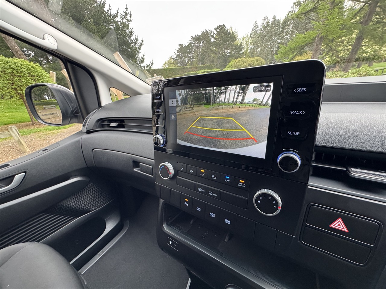 2025 Hyundai Staria