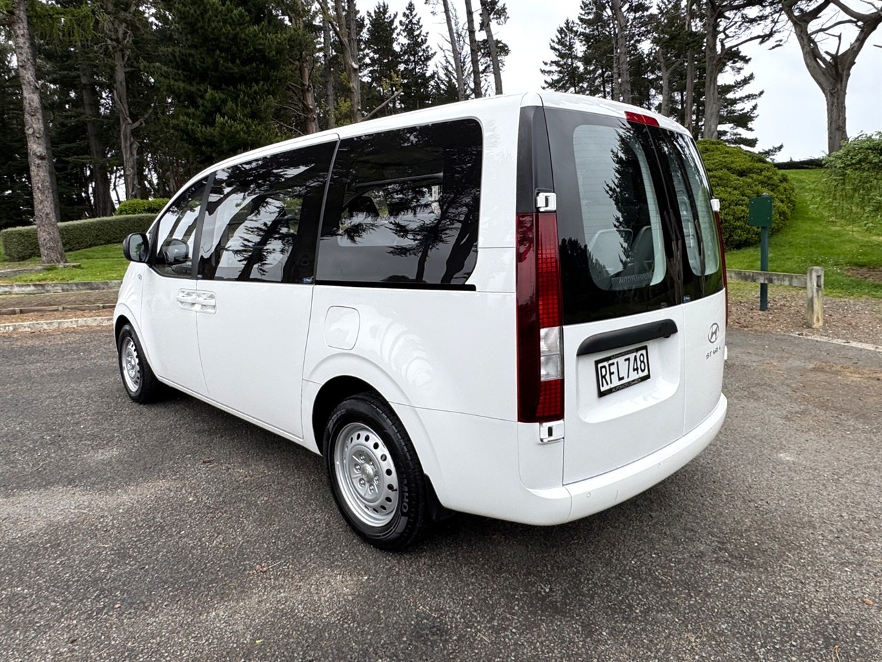 2025 Hyundai Staria