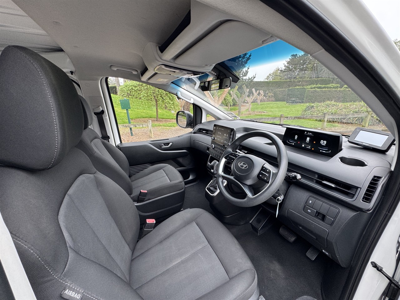 2025 Hyundai Staria