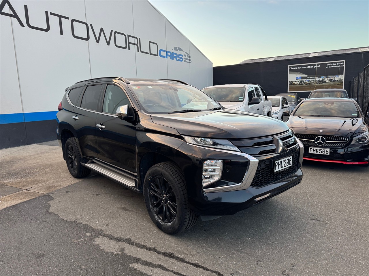 2022 Mitsubishi Pajero
