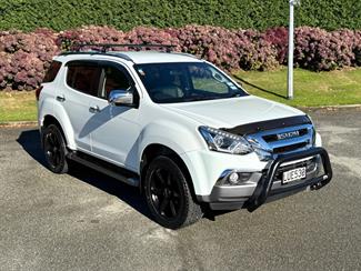 2018 Isuzu MU-X - Thumbnail