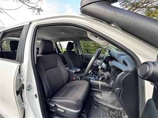 2023 Toyota Hilux - Thumbnail